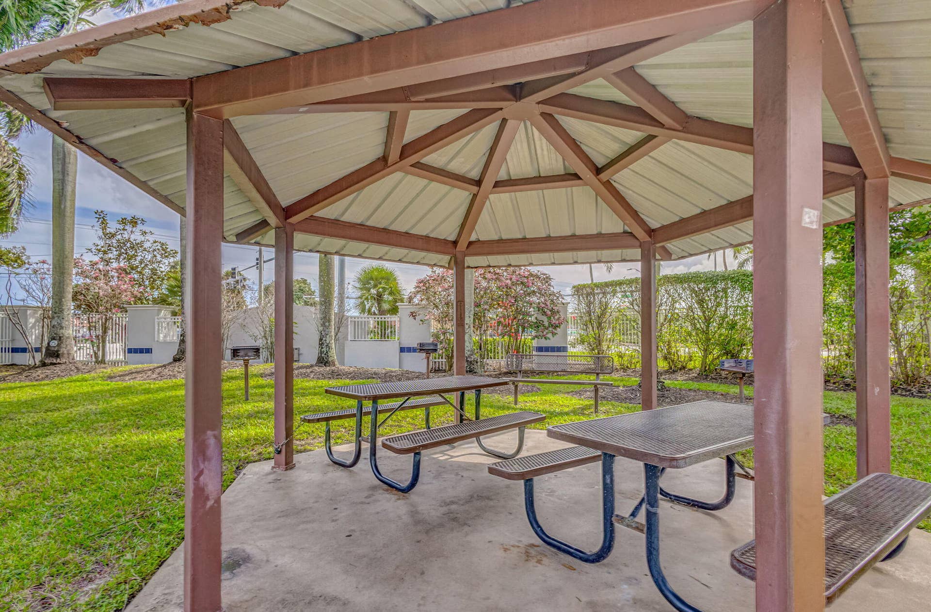 1107 Big Torch Street, Riviera Beach, FL 33407 49-web-or-mls-5D1A4344JS