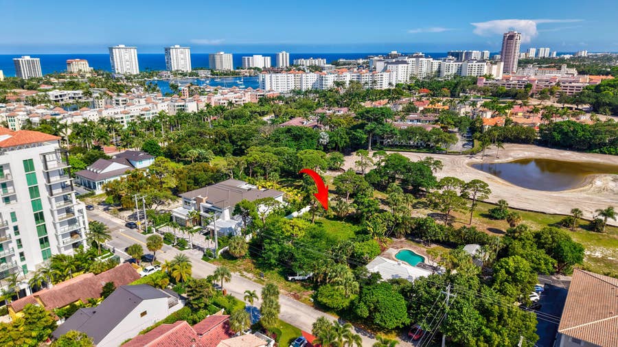 Property photo for 442 E Royal Palm Road, Boca Raton, FL