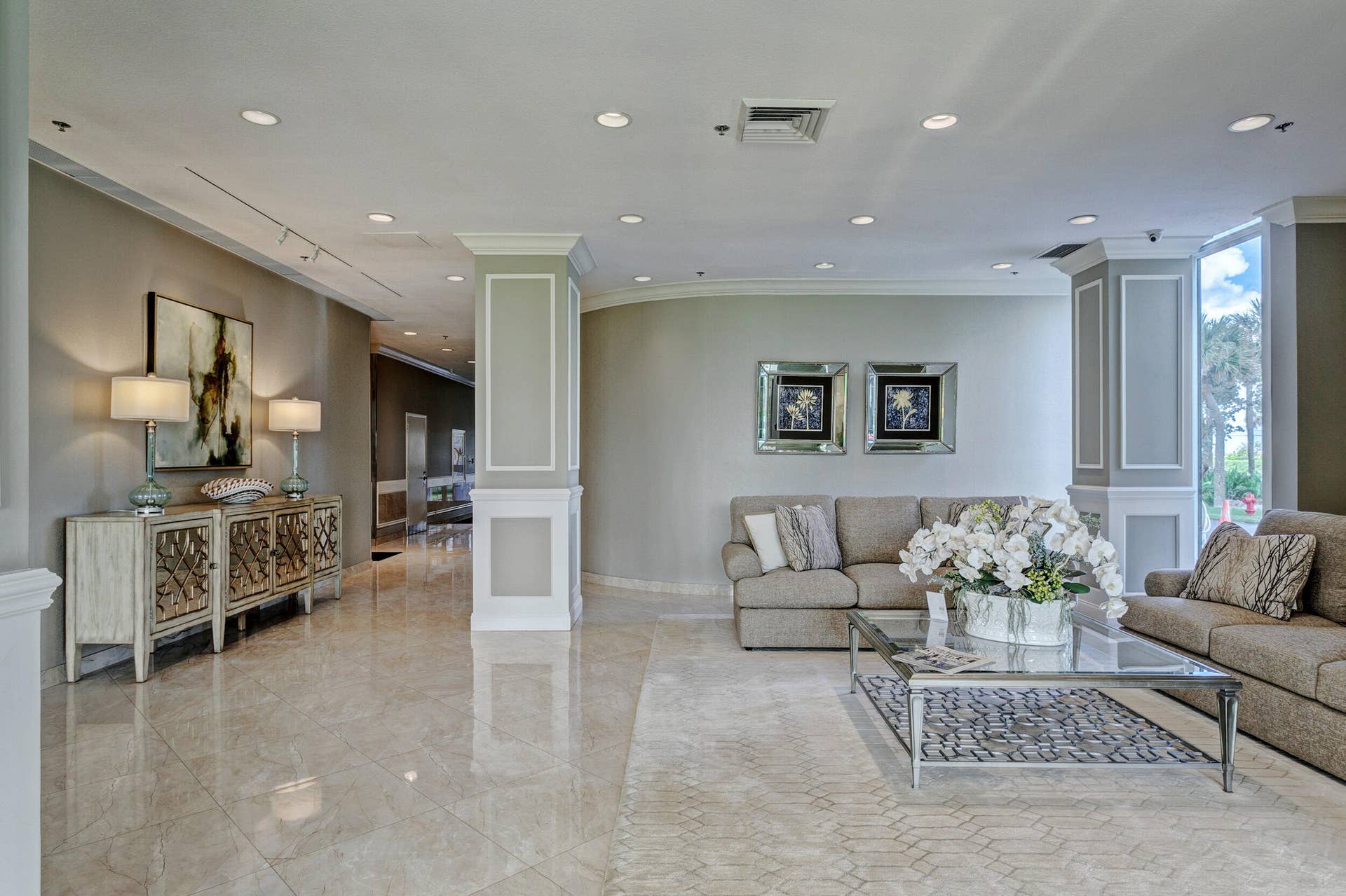 5510 N Ocean Drive, #24d, Singer Island, FL 33404 LOBBY