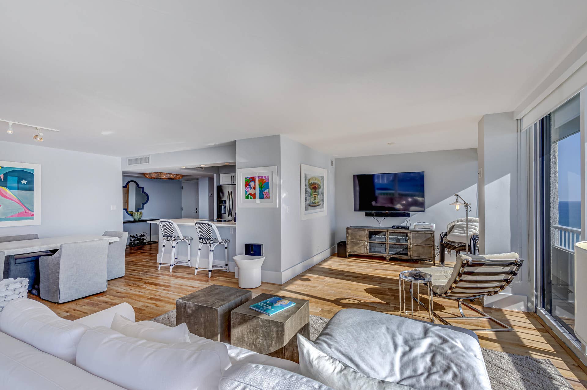 5510 N Ocean Drive, #24d, Singer Island, FL 33404 LIVING