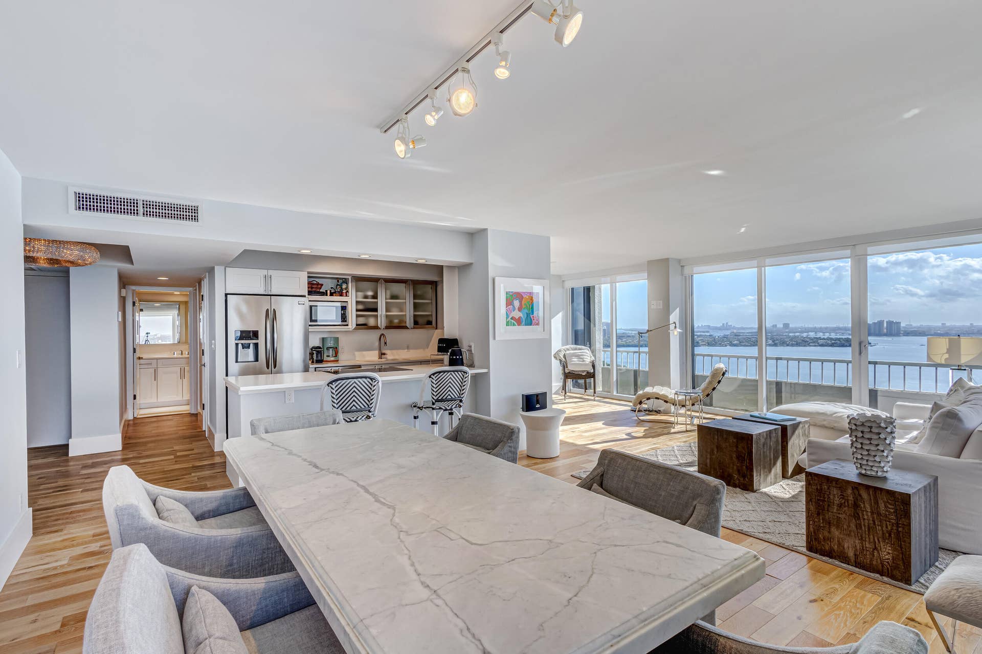 5510 N Ocean Drive, #24d, Singer Island, FL 33404 DINING