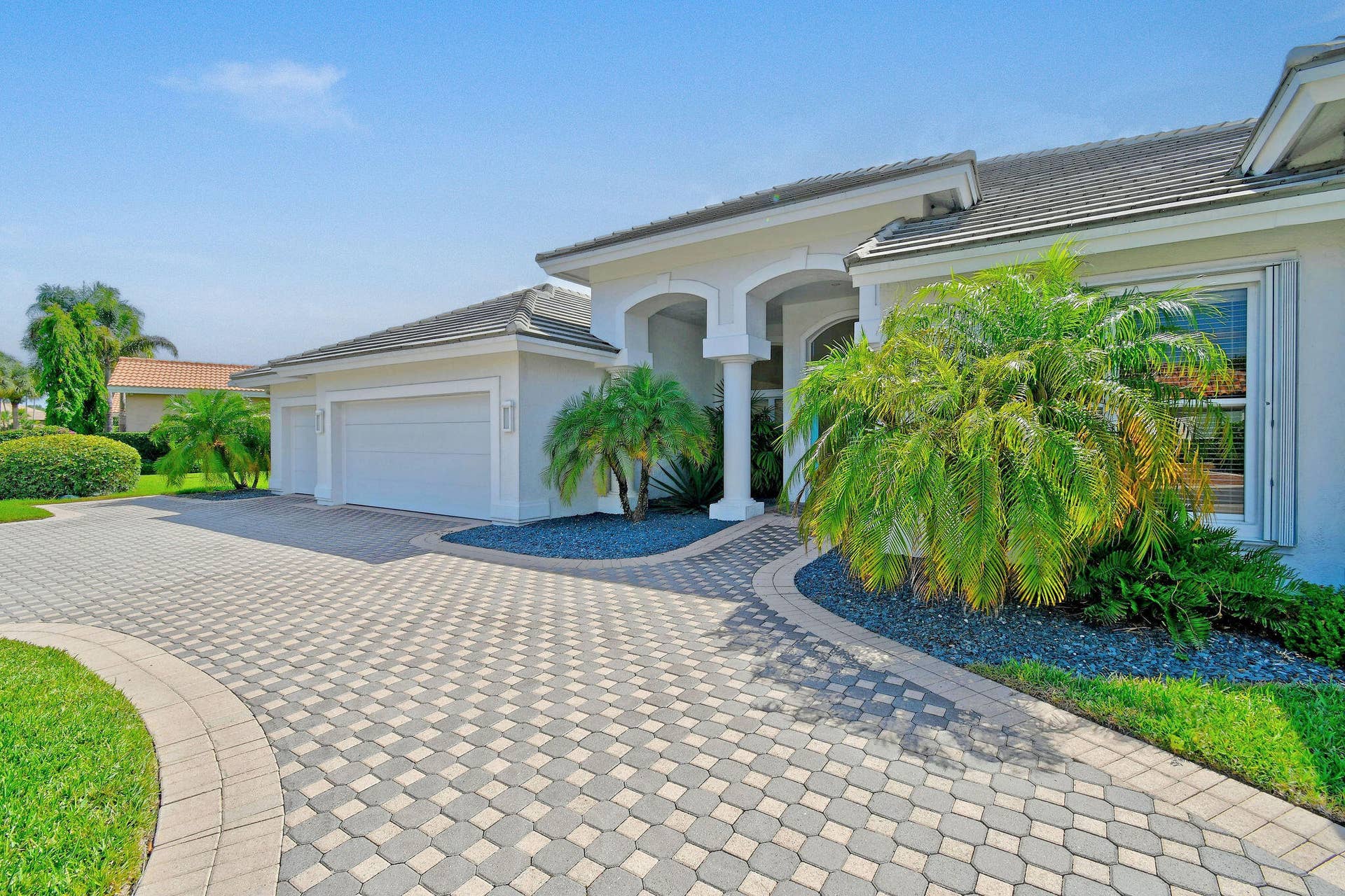 8091SEWoodlakeLane(9)