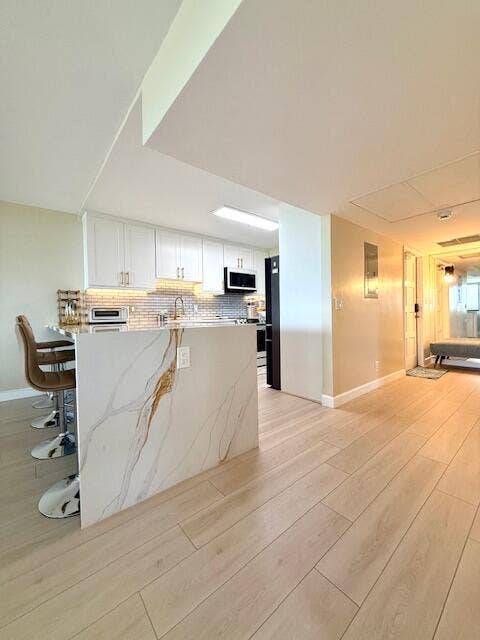 Palm Aire- Kitchen