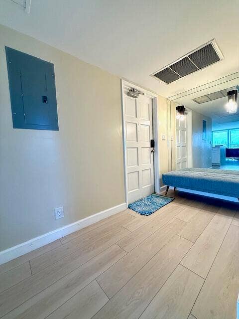 Palm Aire- Apt entrance 1