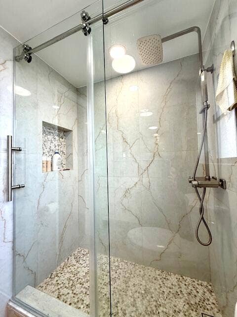 Palm Aire- Master Bathroom 2