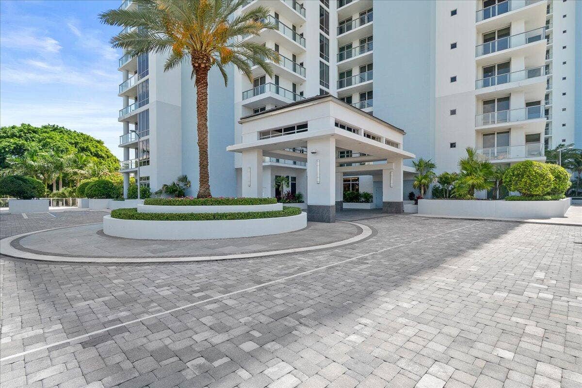 1 Water Club Way, #604, North Palm Beach, FL 33408 Tower 1