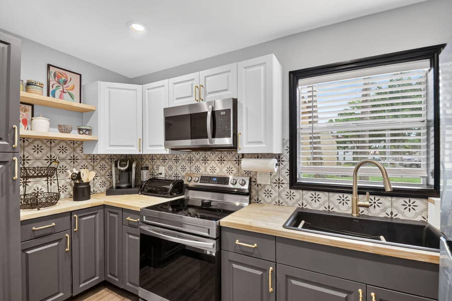 Property photo for 124 Lake Evelyn Drive, West Palm Beach, FL