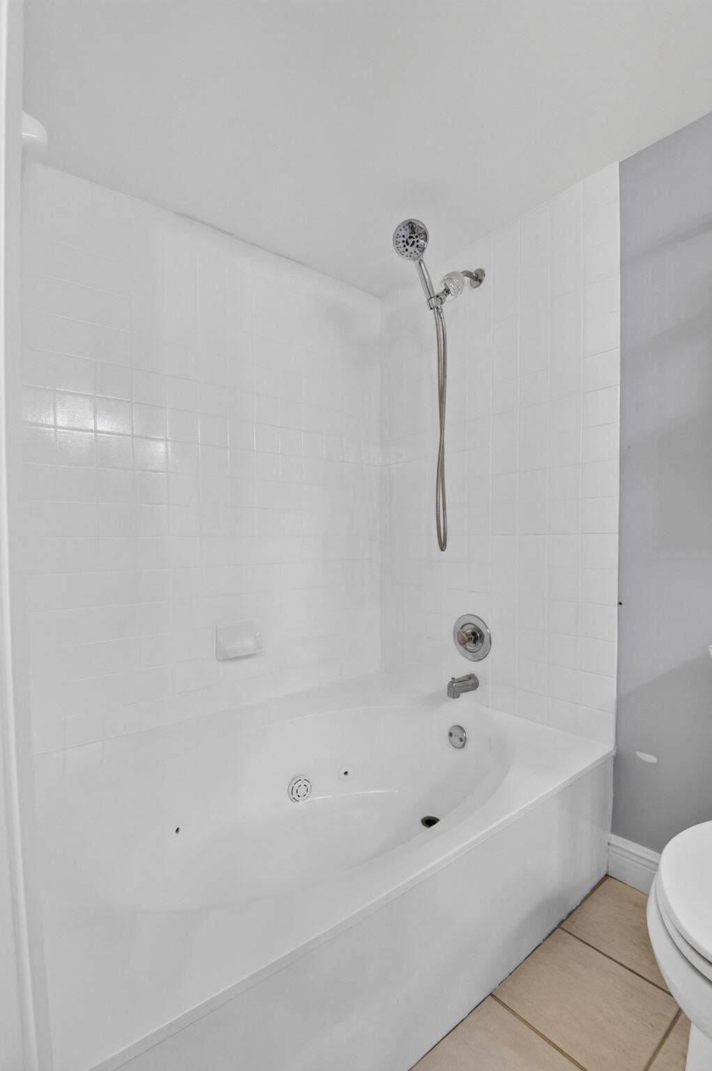 22976 Oxford Place, #C, Boca Raton, FL 33433 Primary Bathroom