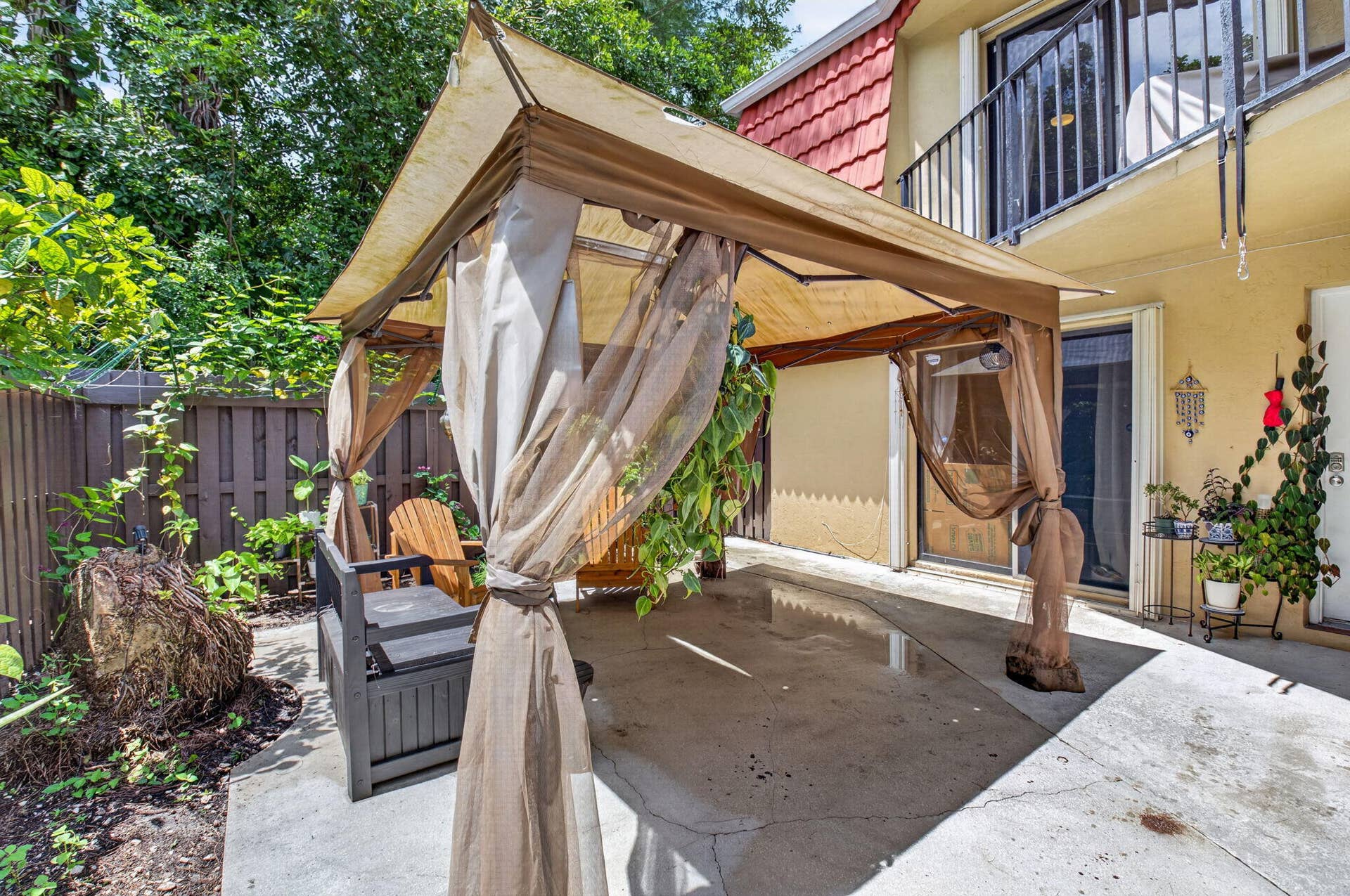 22976 Oxford Place, #C, Boca Raton, FL 33433 Oversized Courtyard