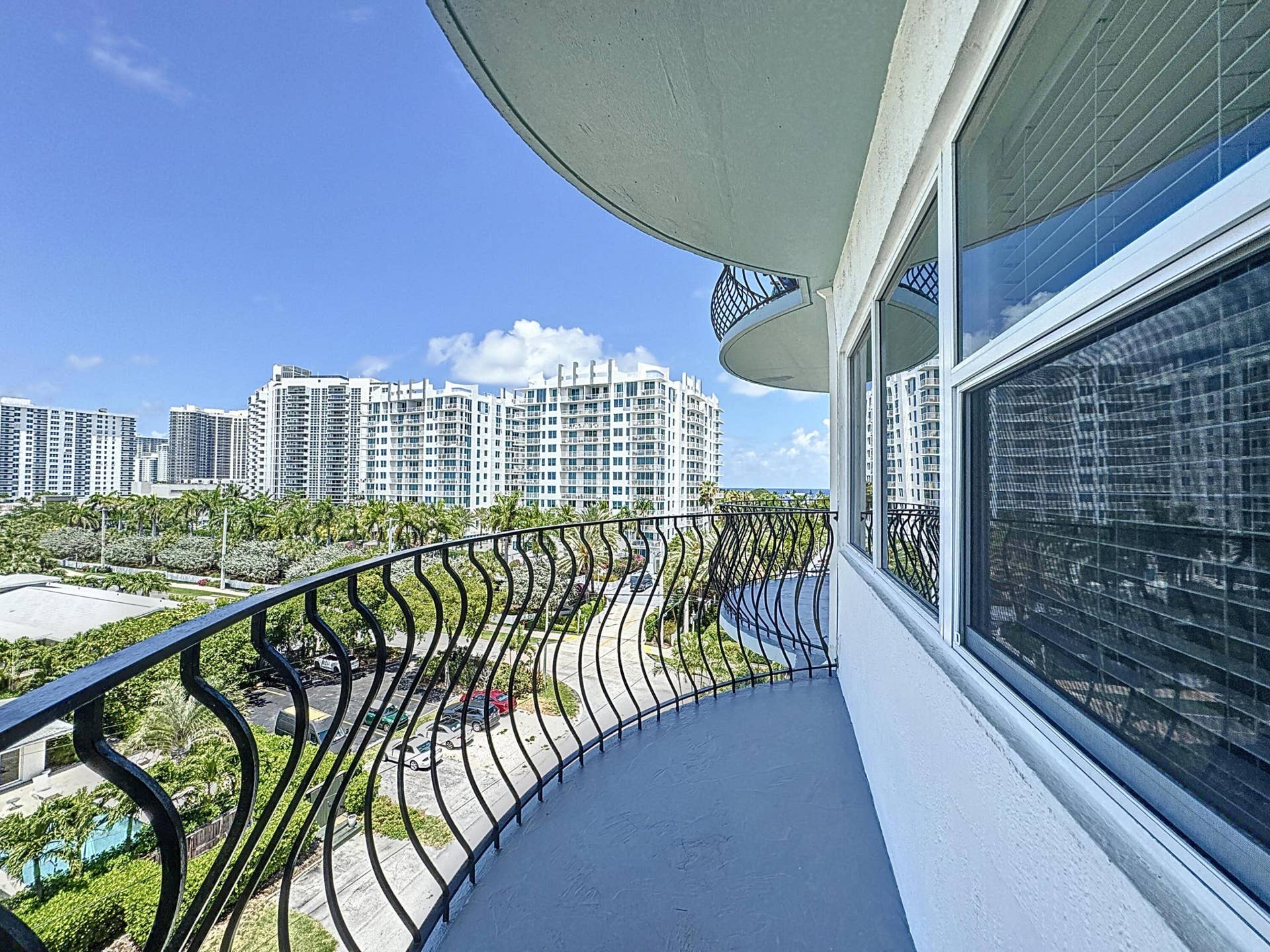 3250 NE 28th Street, #707, Fort Lauderdale, Fort Lauderdale, FL 33308 a3250LeCercle707-1715018864_1715019256_1
