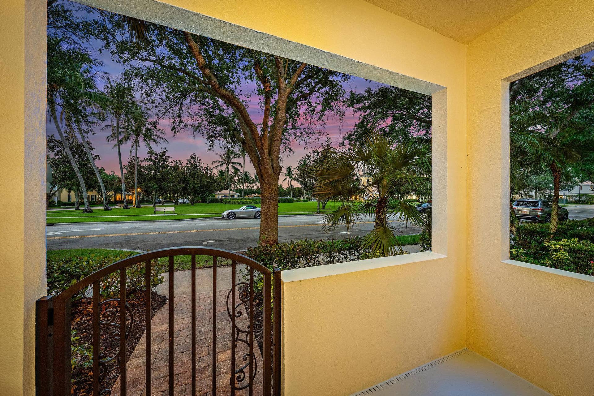 1856 Jeaga Drive, Jupiter, FL 33458 Porch