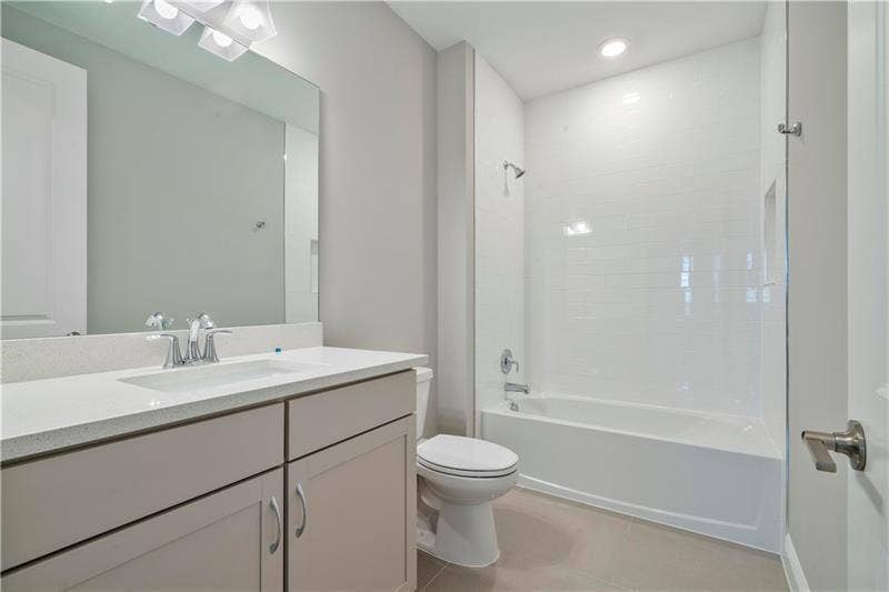 12175 N Baypoint Circle, Parkland, FL 33076 #11 Secondary Bath