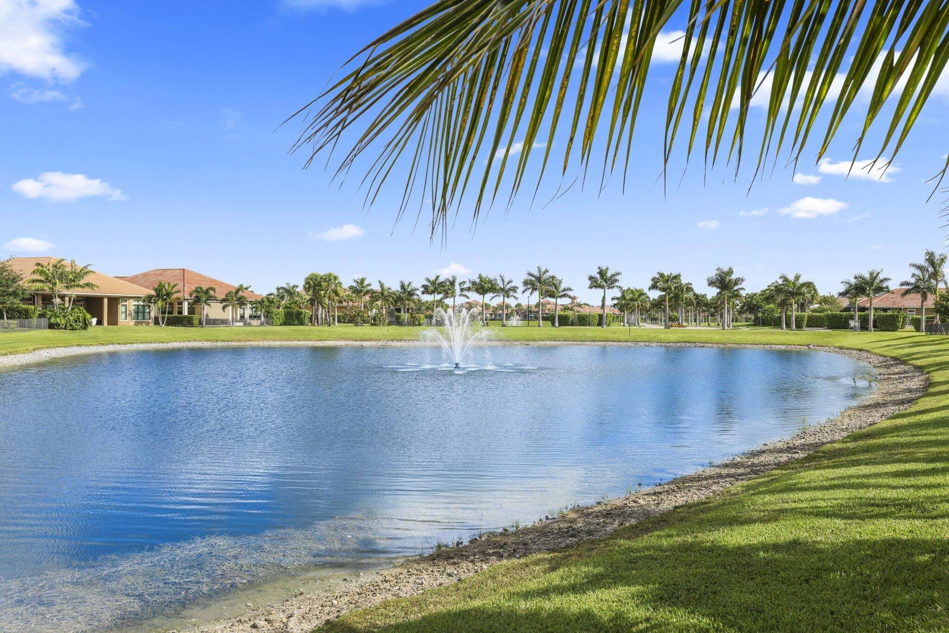 9031 Leon Circle W, Parkland, FL 33076 Pond w/ Fountain