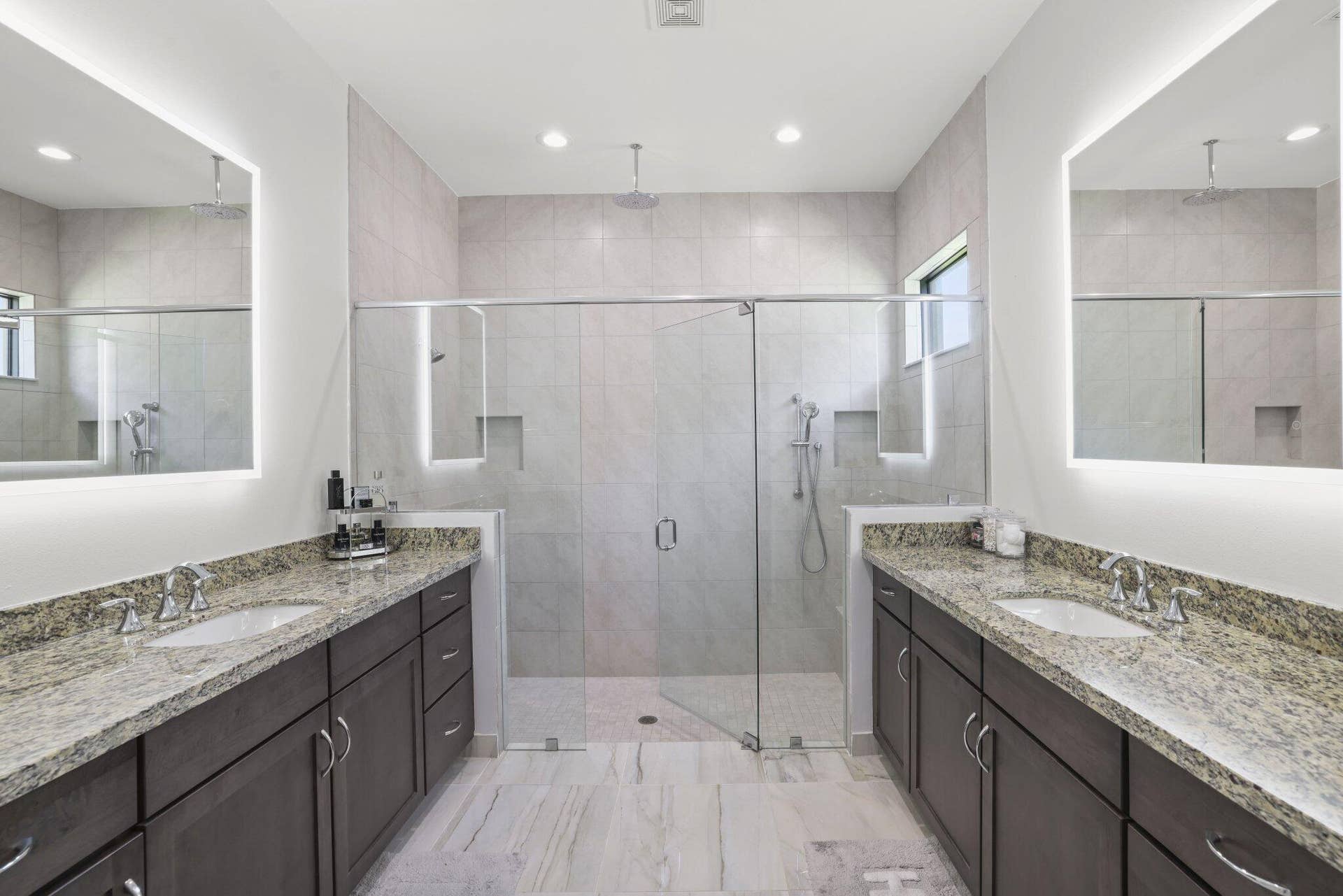 9031 Leon Circle W, Parkland, FL 33076 Primary Bathroom