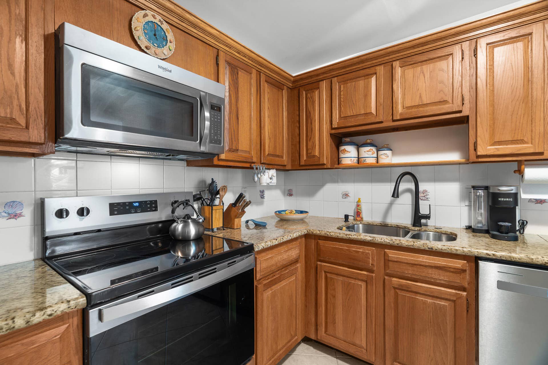1361 S Ocean Boulevard, #303, Pompano Beach, Pompano Beach, FL 33062 Kitchen