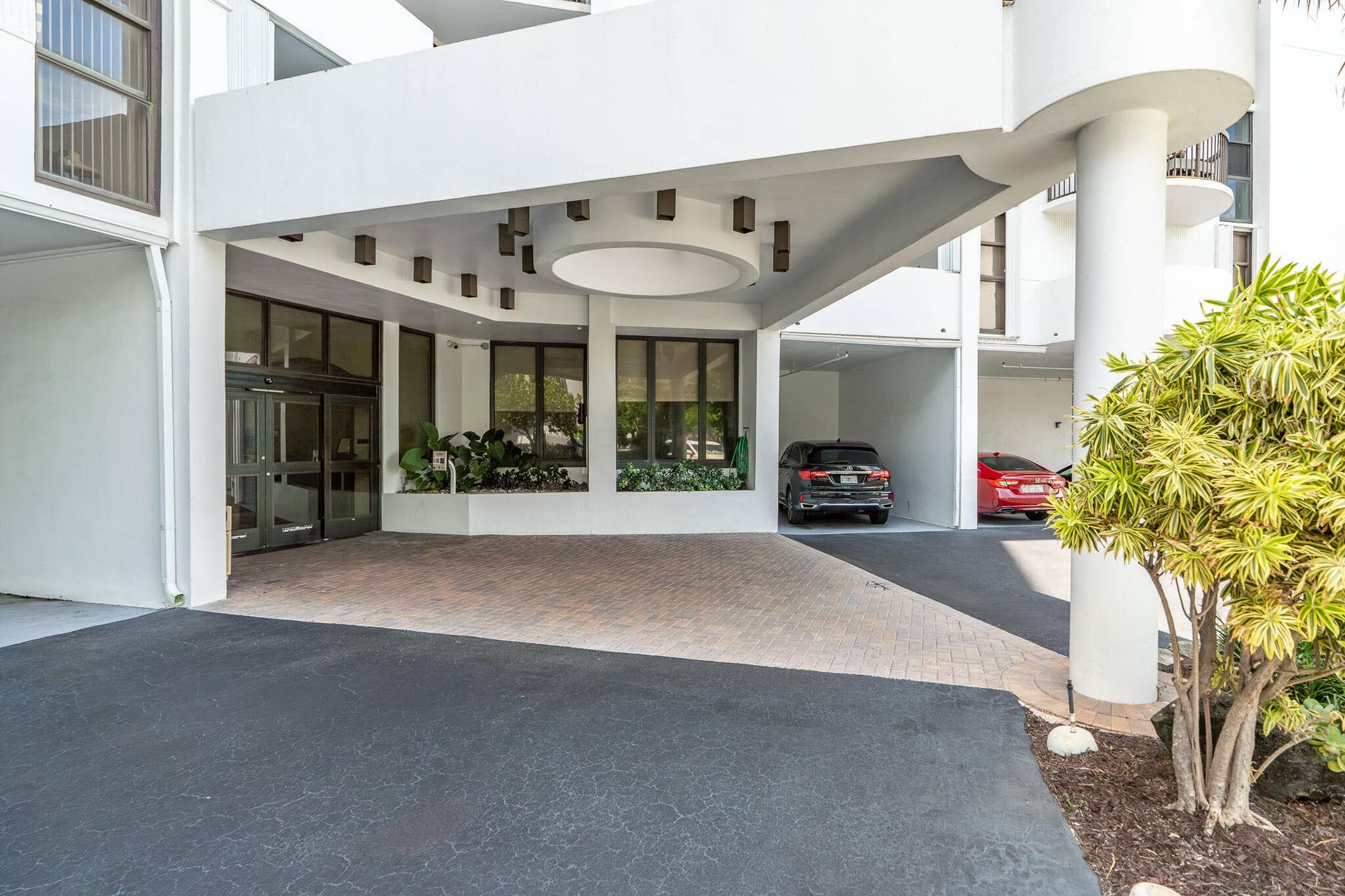 1361 S Ocean Boulevard, #303, Pompano Beach, Pompano Beach, FL 33062 Front manned front door