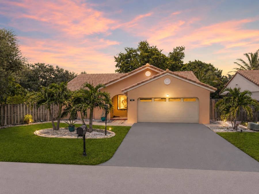 Property photo for 15681 Dover Court, Davie, FL
