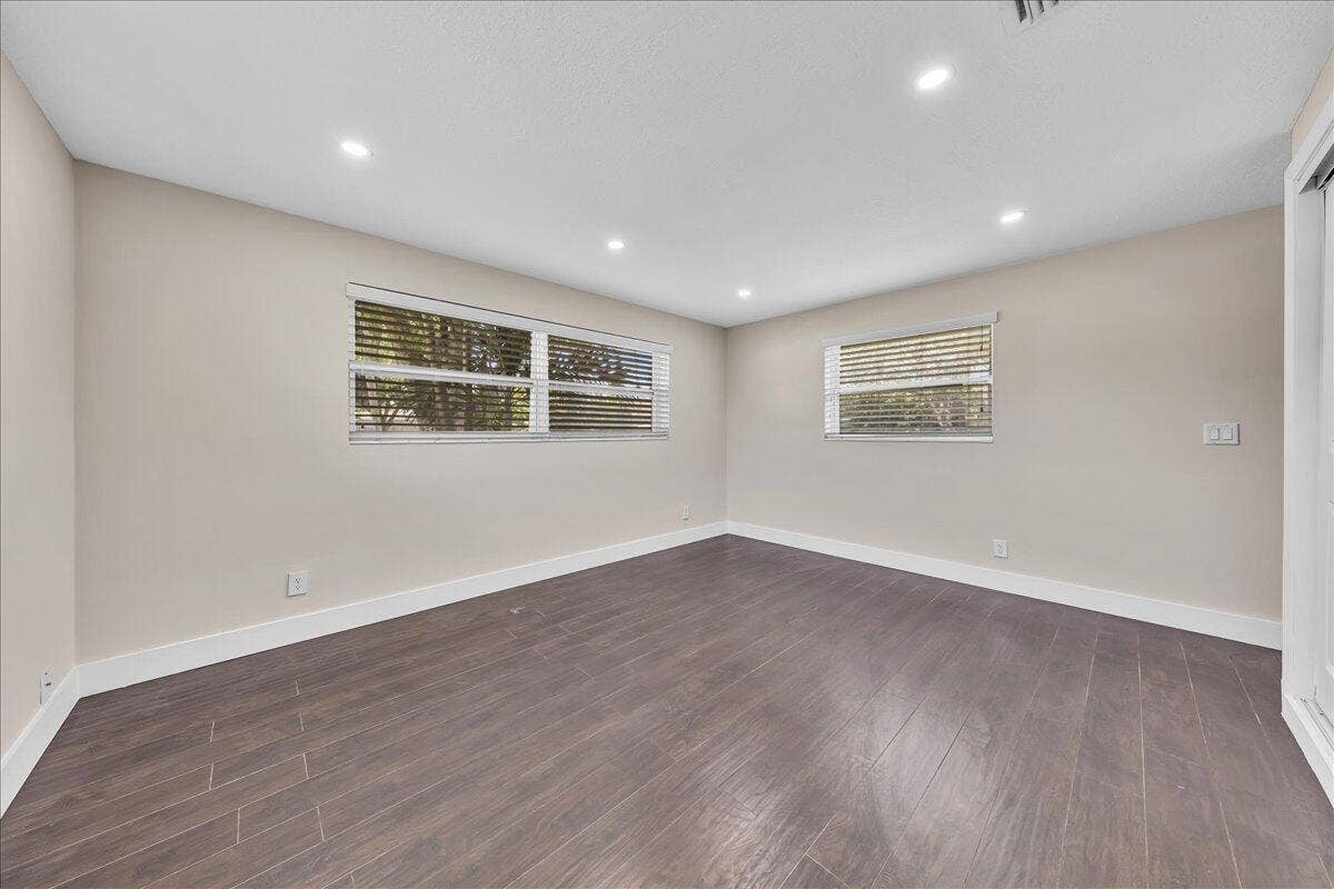 611 N Highland Drive, Hollywood, FL 33021 43-306A6514
