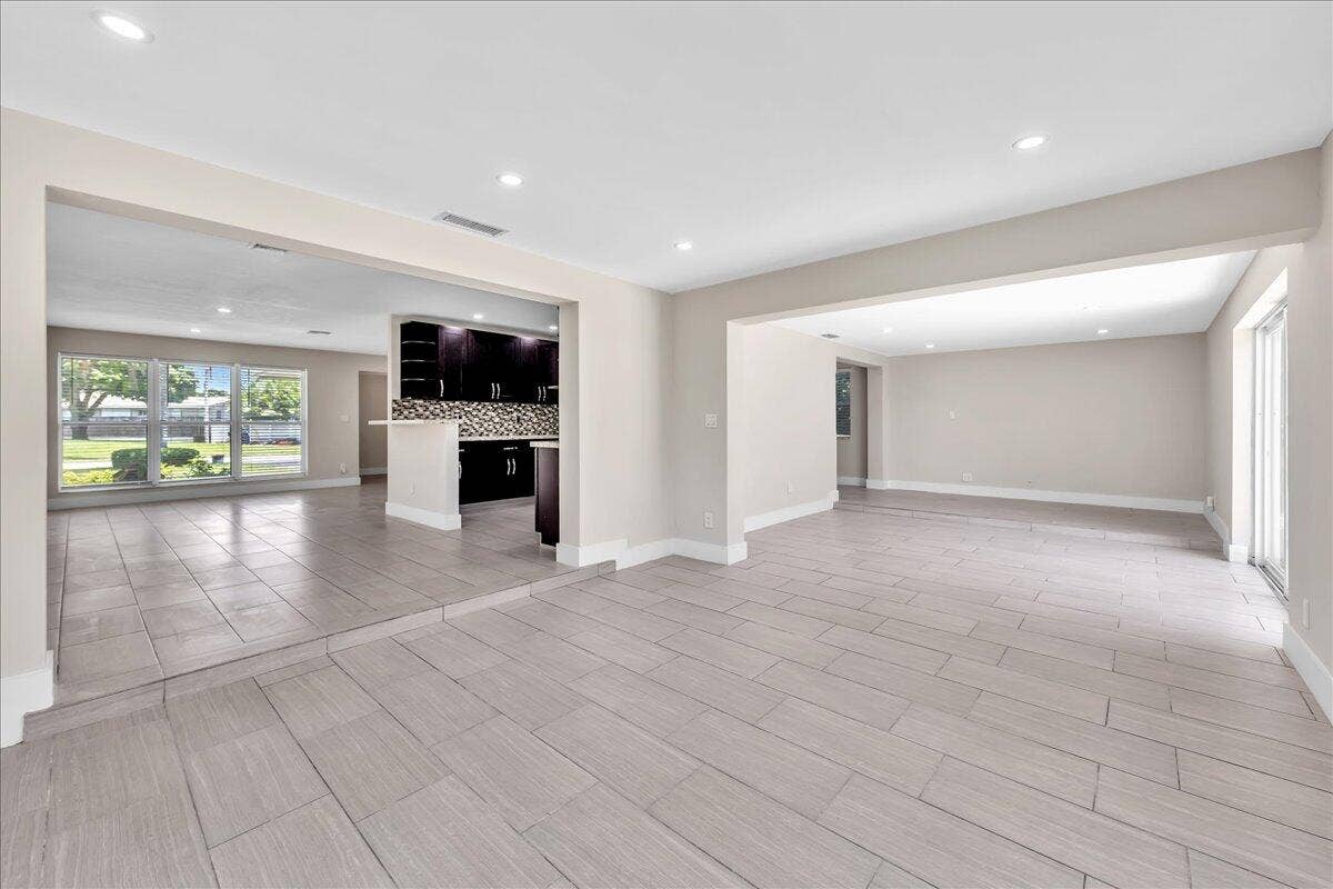 611 N Highland Drive, Hollywood, FL 33021 28-306A6439