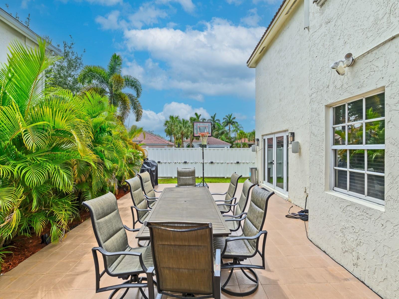 101 Gables Boulevard, Weston, FL 33326 Photo 23