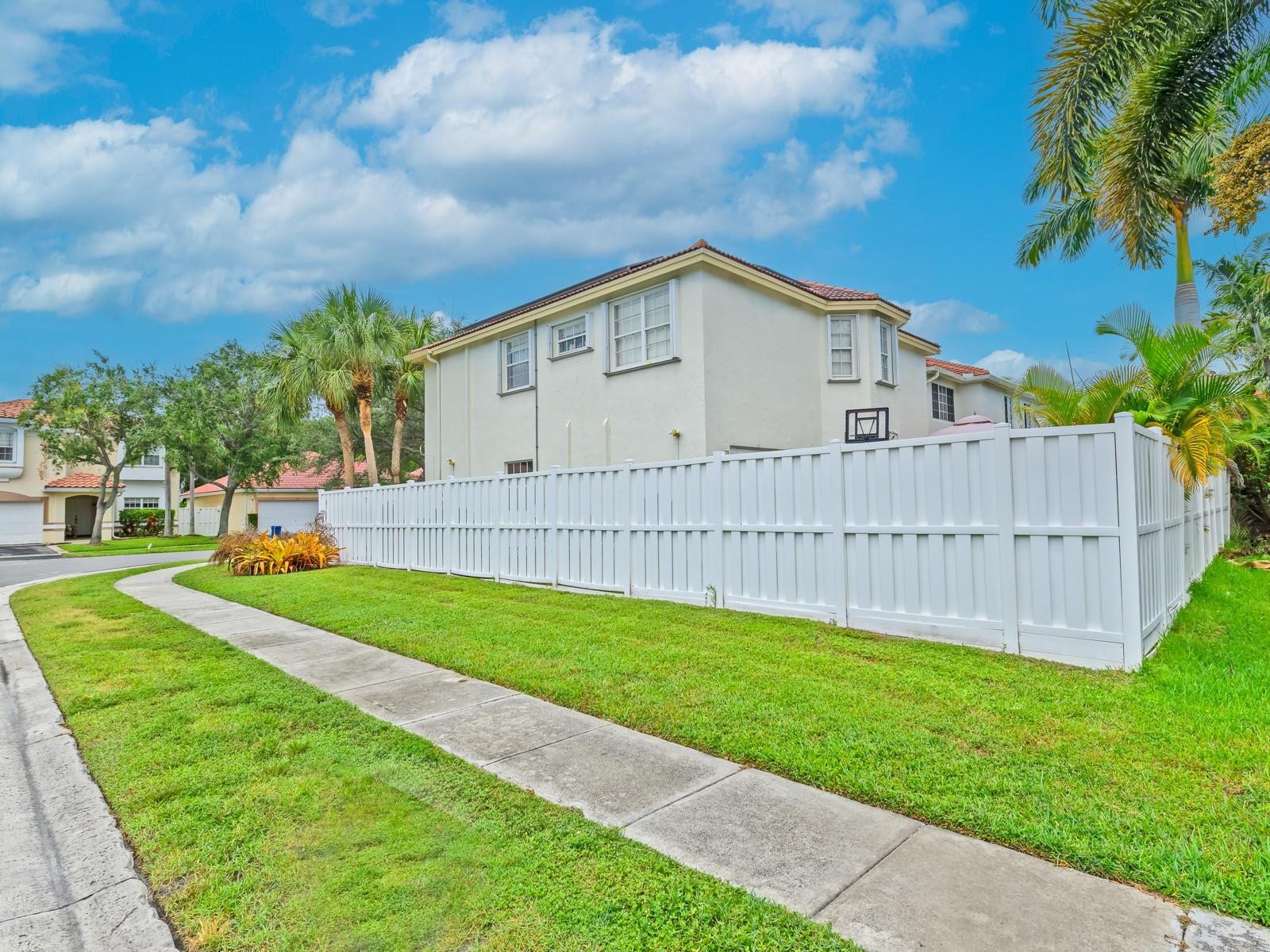 101 Gables Boulevard, Weston, FL 33326 Photo 29
