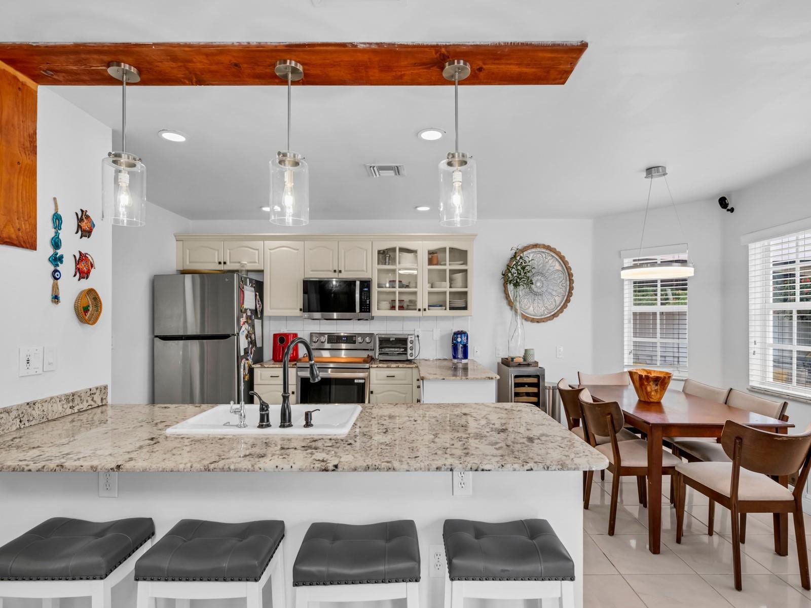 101 Gables Boulevard, Weston, FL 33326 Photo 7