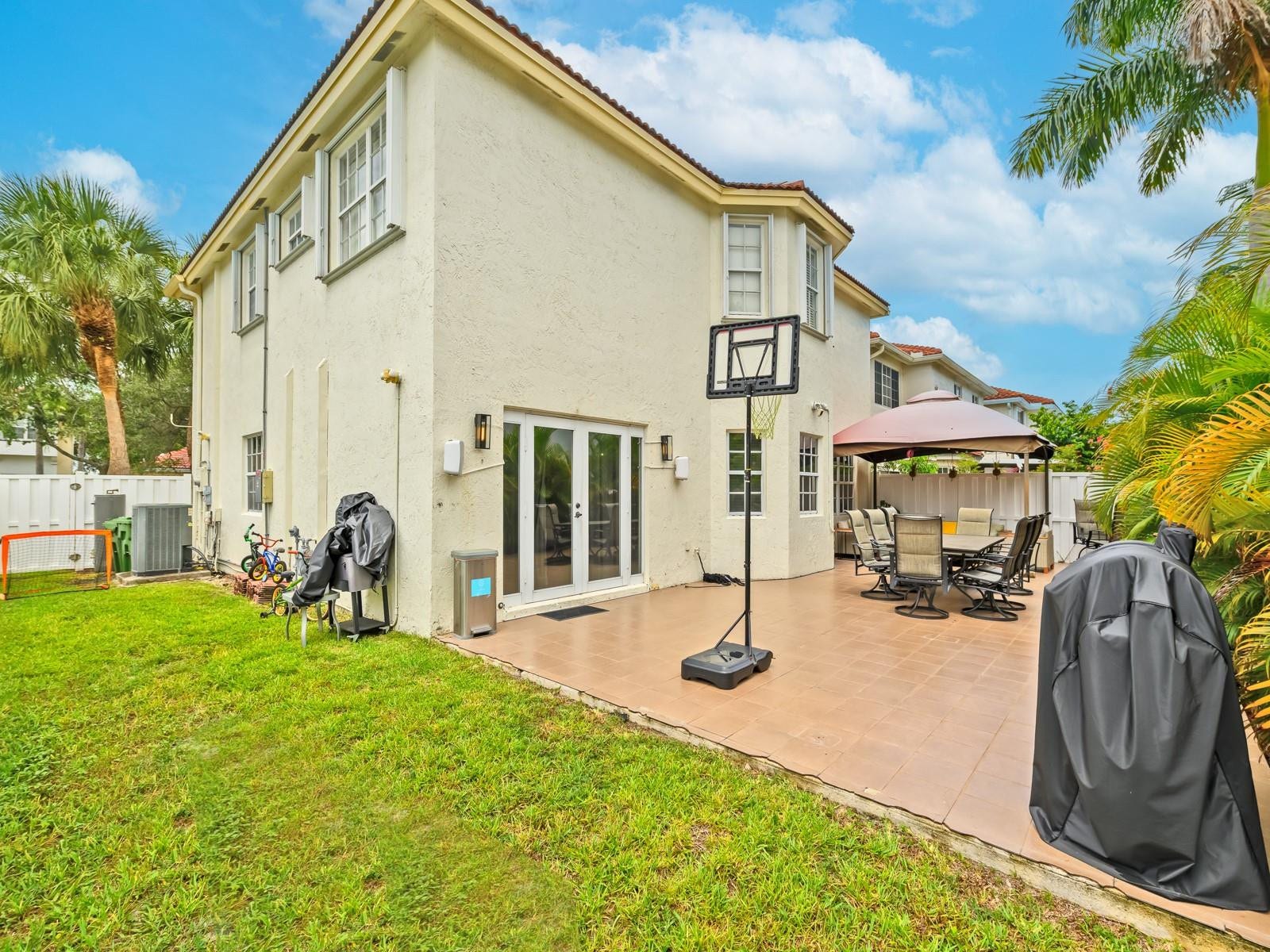 101 Gables Boulevard, Weston, FL 33326 Photo 21