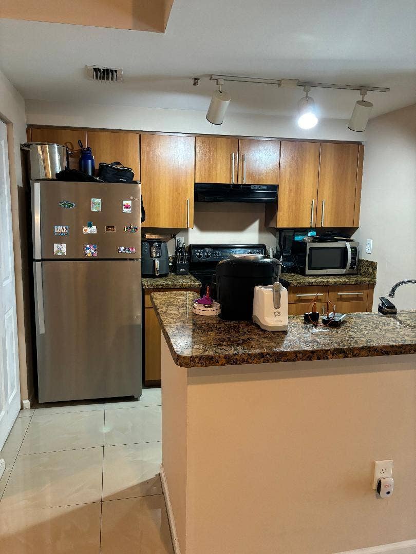 5940 W Sample Road, #307, Coral Springs, FL 33067 307 kit