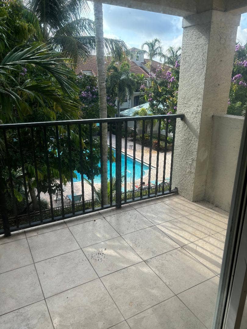 5940 W Sample Road, #307, Coral Springs, FL 33067 307 pat