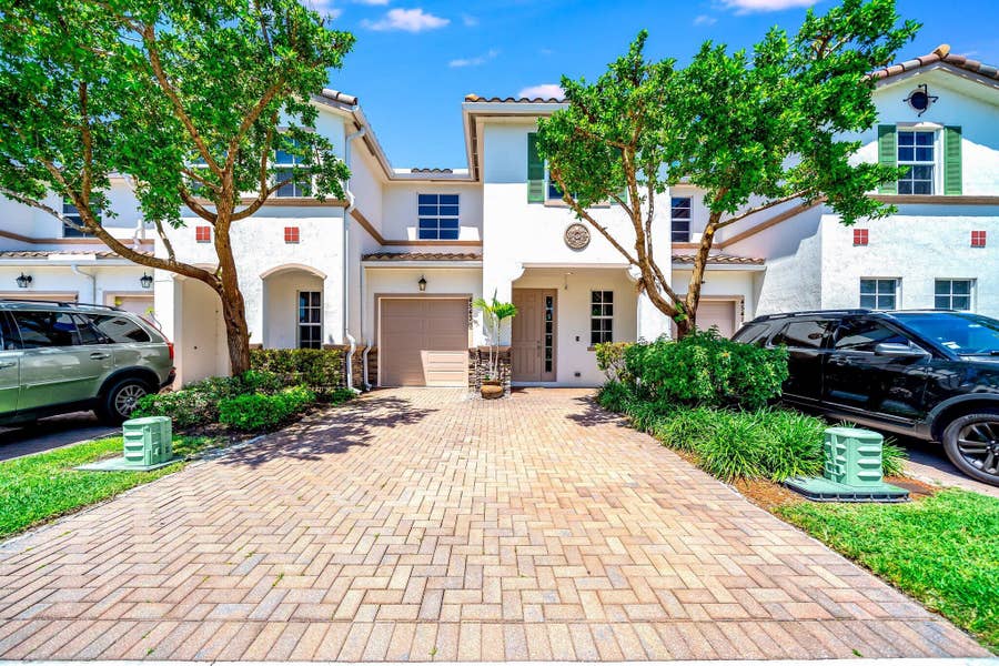 Property photo for 4543 Tara Cove Way, West Palm Beach, FL