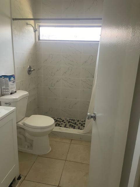 322 SW 2nd Street, #3, Pompano Beach, FL 33060 Full bath