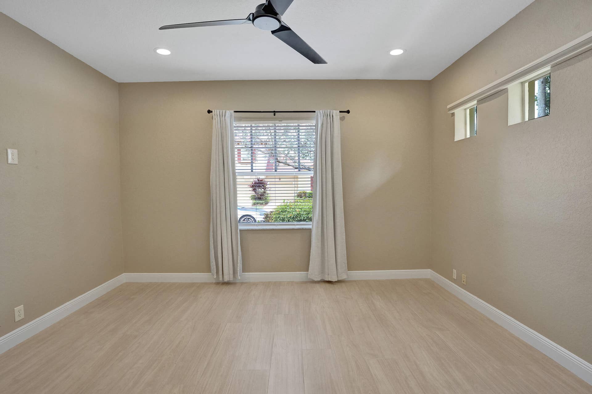 5779 NW 120th Avenue, Coral Springs, Coral Springs, FL 33076 DSC04071