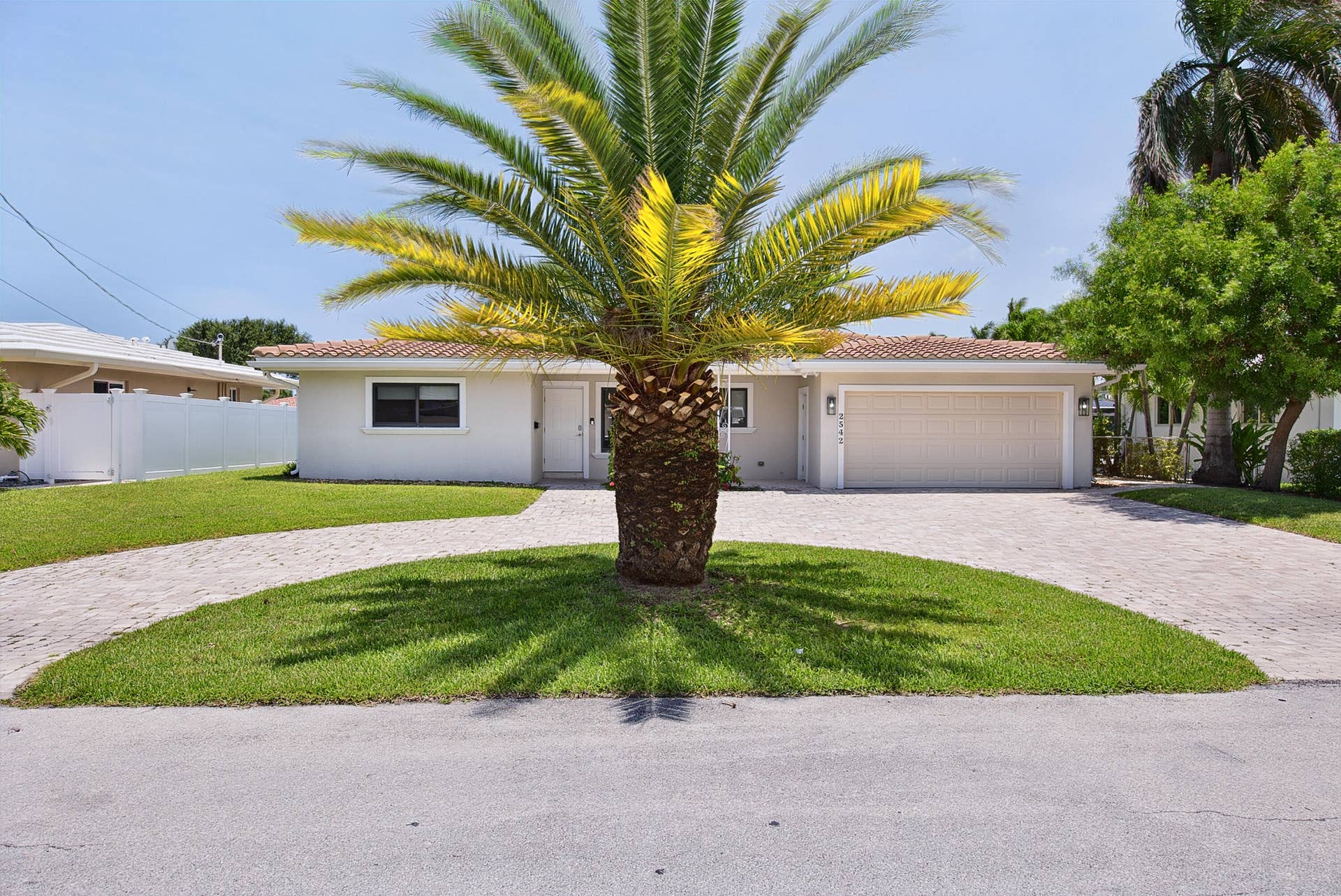 2542 SE 10th Street, Pompano Beach, FL 33062 waters-42
