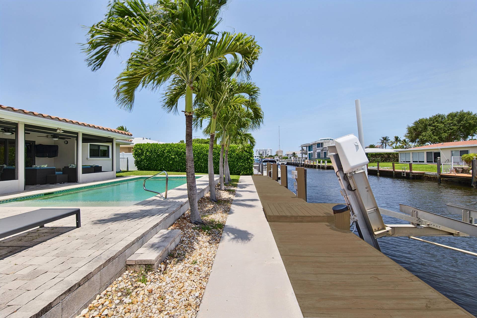 2542 SE 10th Street, Pompano Beach, FL 33062 waters-58
