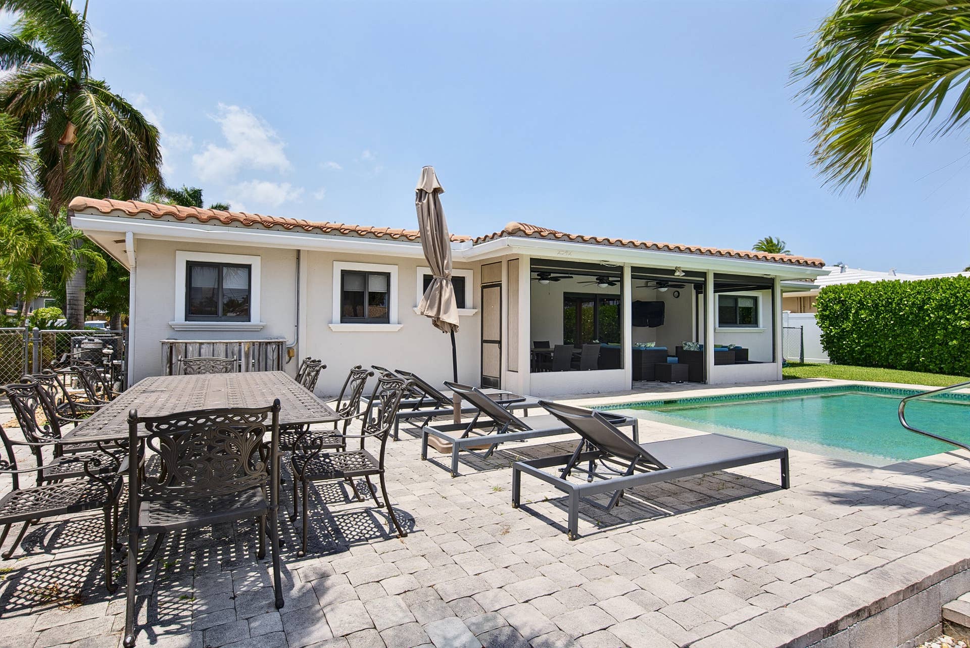 2542 SE 10th Street, Pompano Beach, FL 33062 waters-59