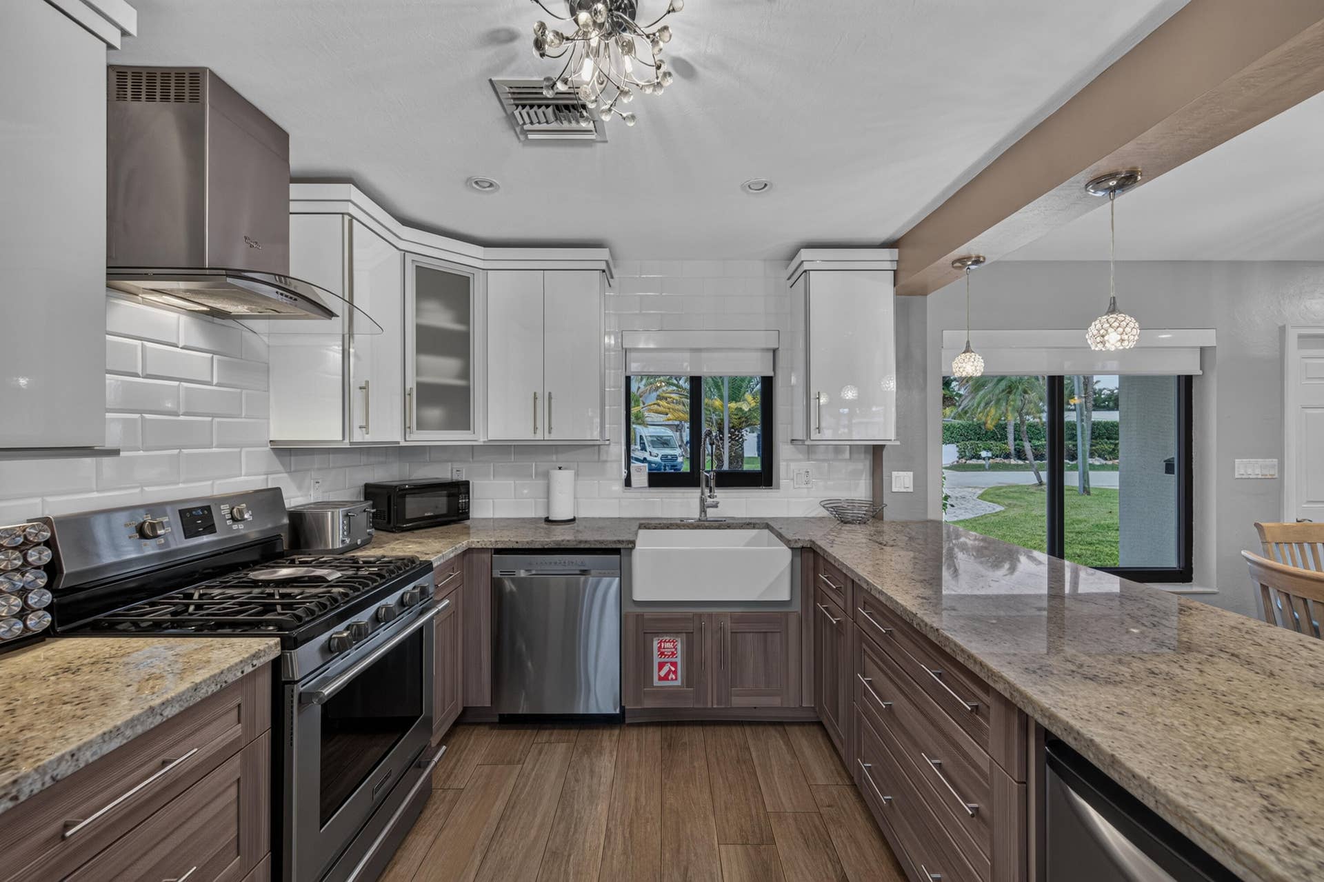 2542 SE 10th Street, Pompano Beach, FL 33062 waters-22