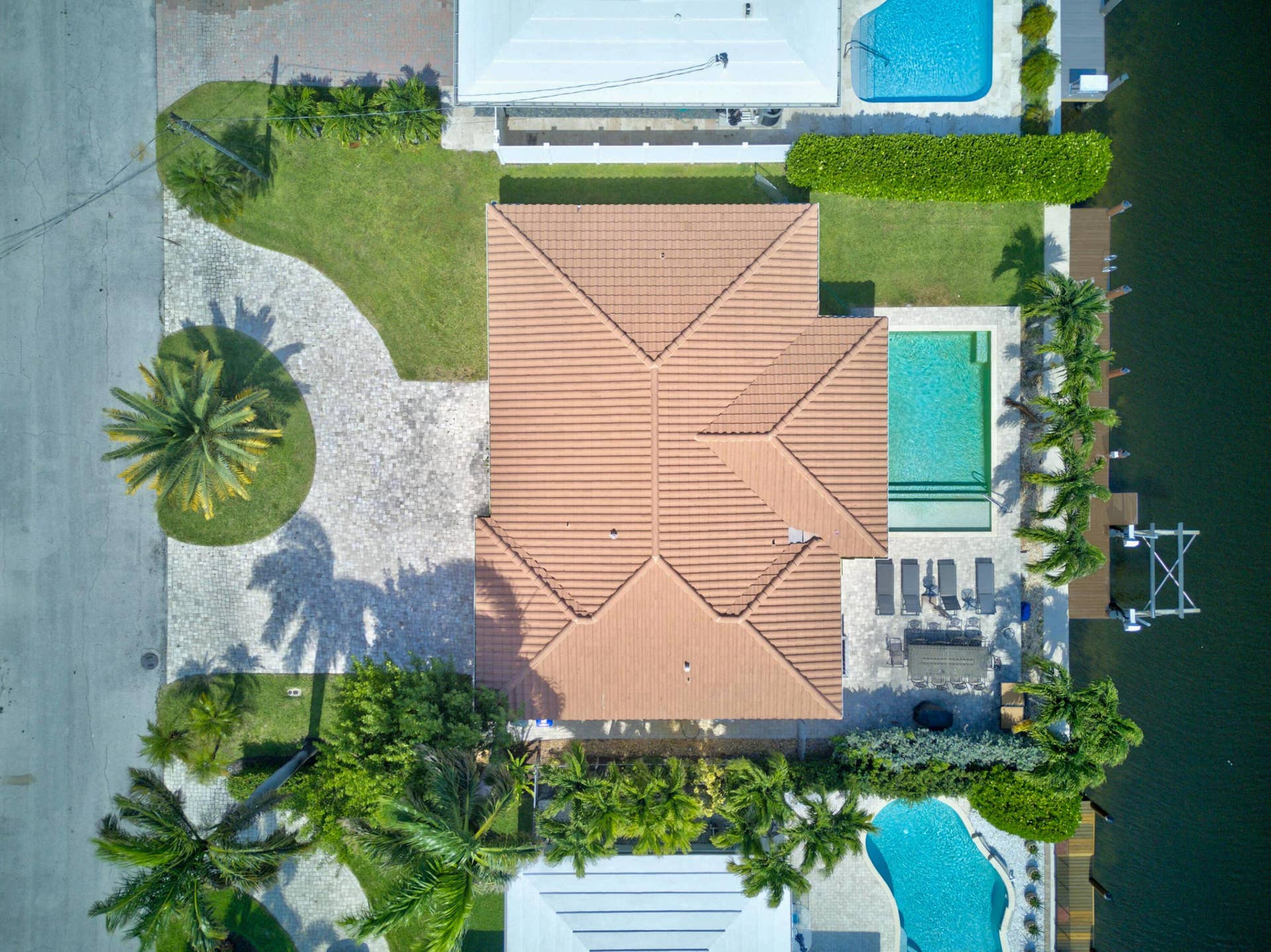 2542 SE 10th Street, Pompano Beach, FL 33062 waters-4