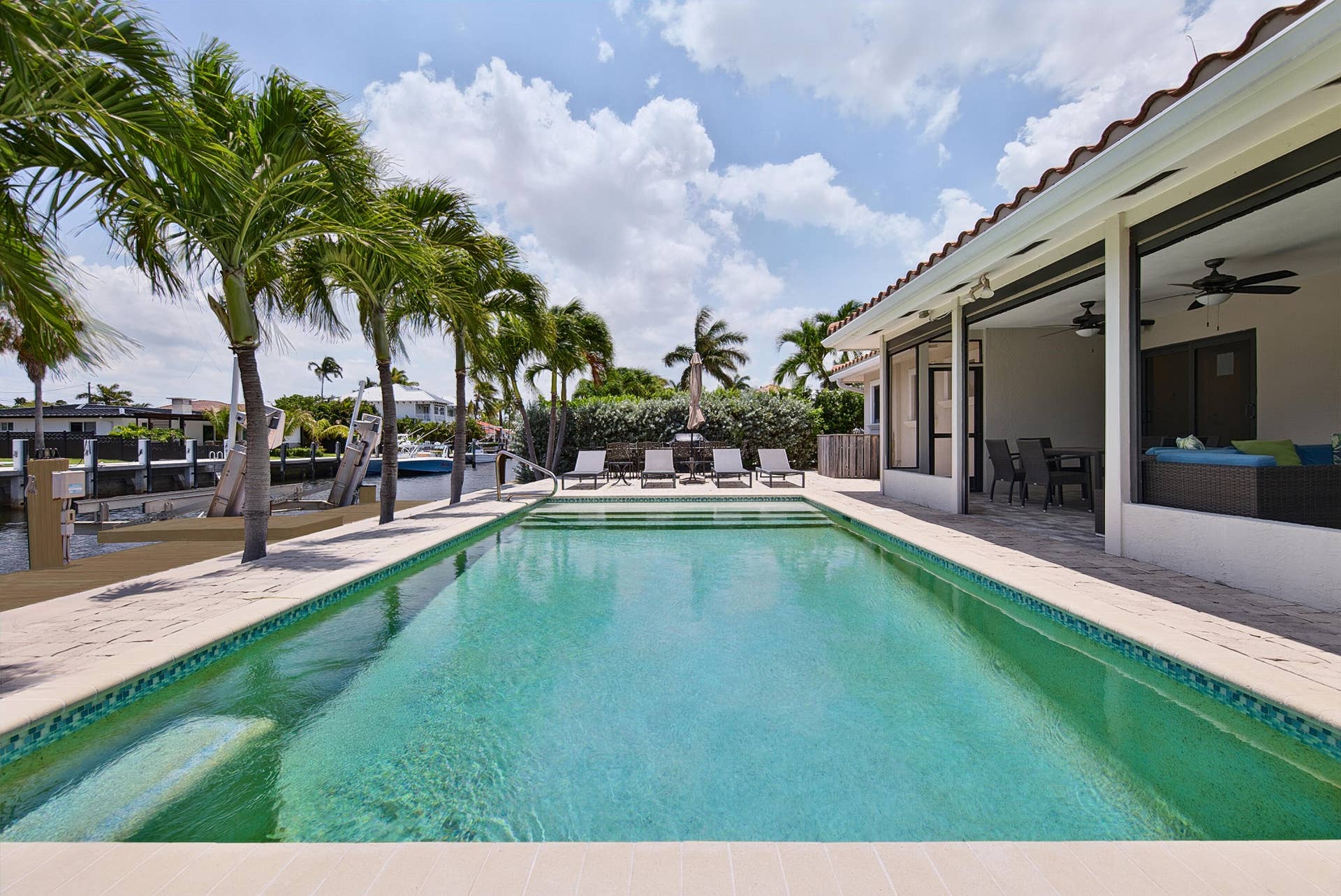 2542 SE 10th Street, Pompano Beach, FL 33062 waters-52