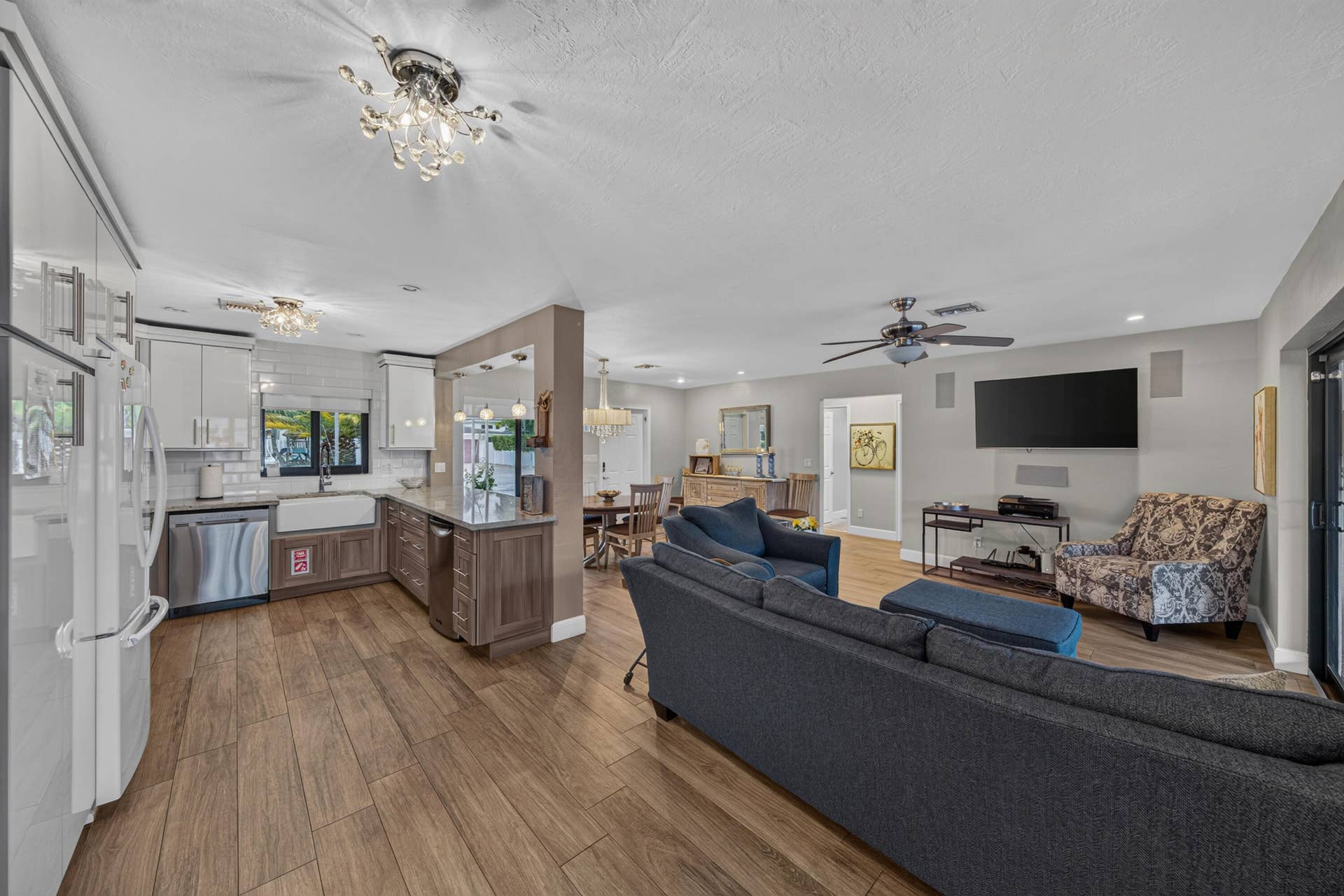 2542 SE 10th Street, Pompano Beach, FL 33062 waters-24