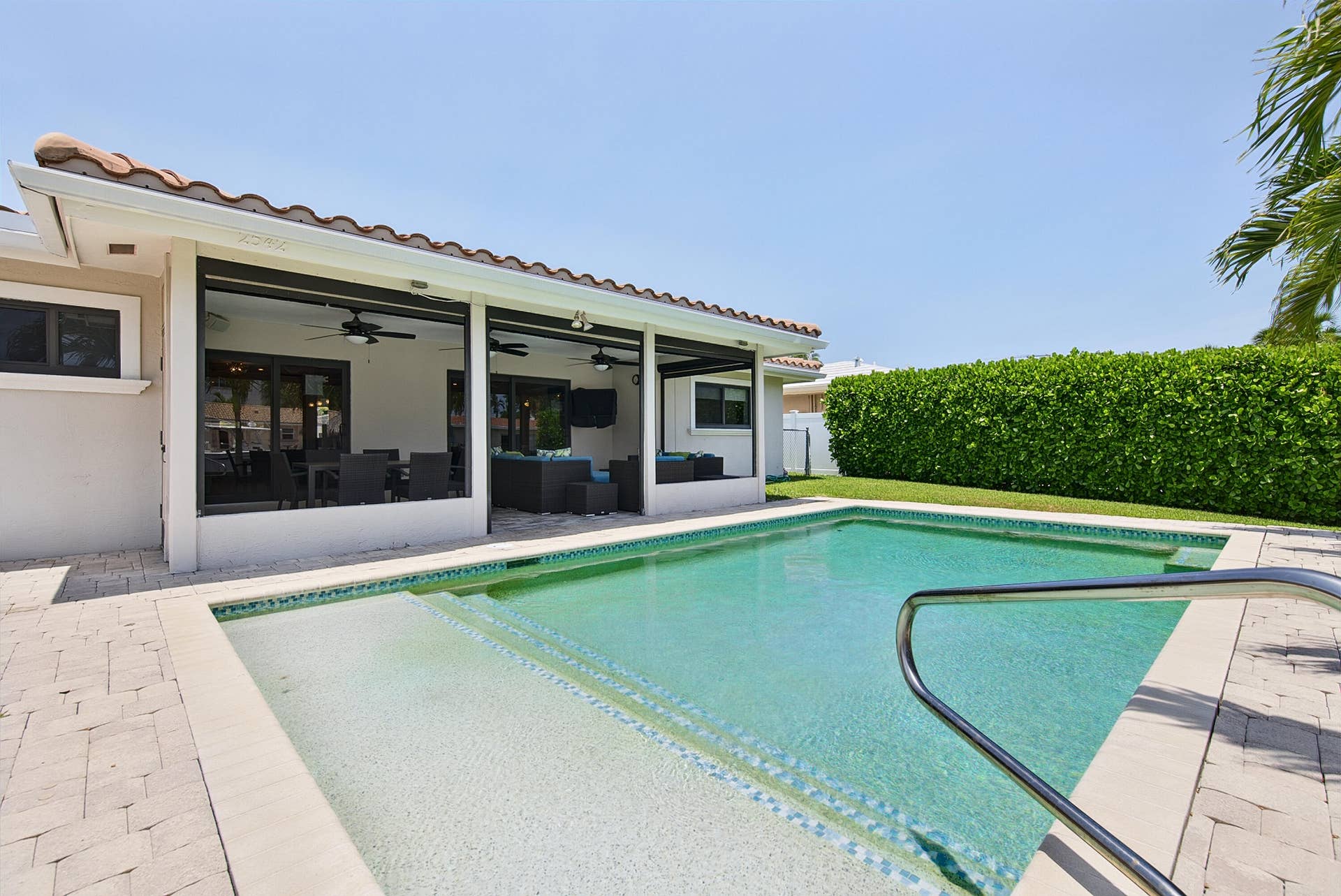 2542 SE 10th Street, Pompano Beach, FL 33062 waters-49