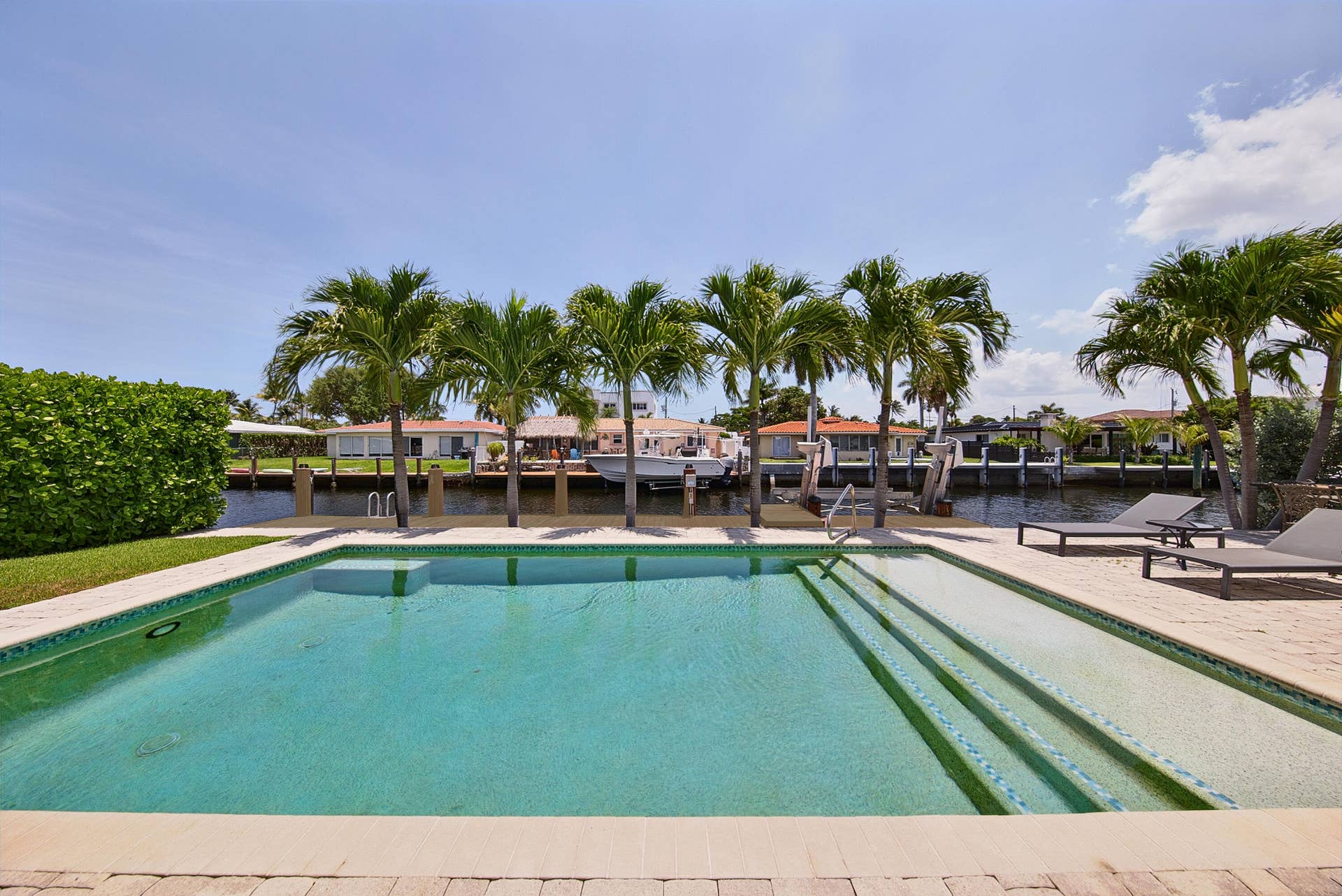 2542 SE 10th Street, Pompano Beach, FL 33062 waters-66