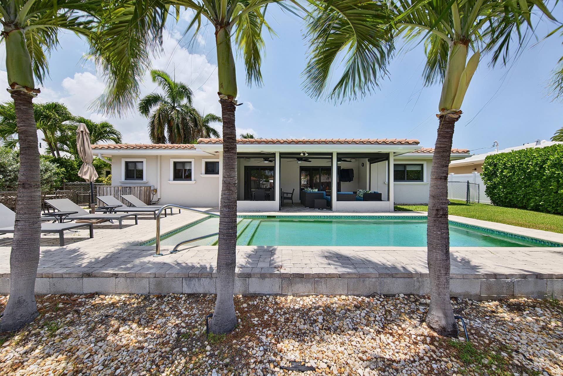 2542 SE 10th Street, Pompano Beach, FL 33062 waters-50