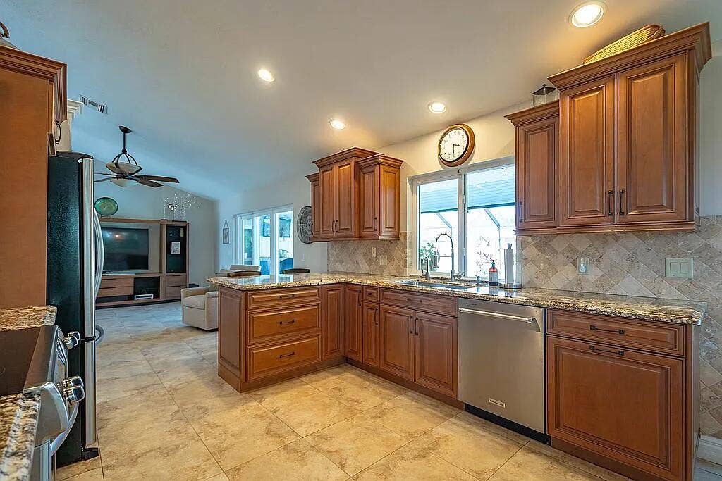 22373 Ensenada Way, Boca Raton, FL 33433 8af6ecd5ec4033ec9ac5d226e653ab80-uncropp
