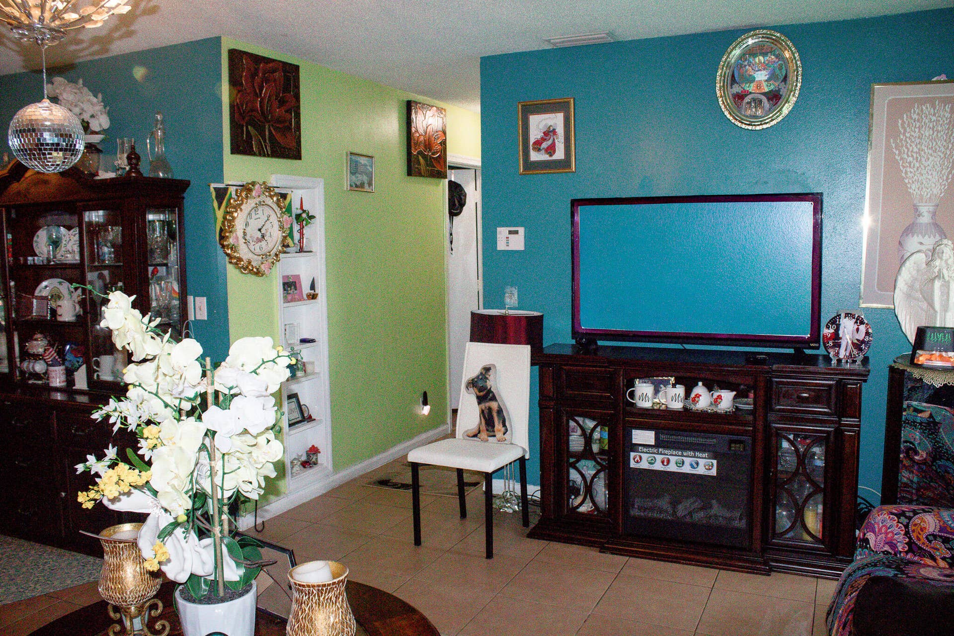 6165 Fair Green Road, West Palm Beach, FL 33417 Livingroom