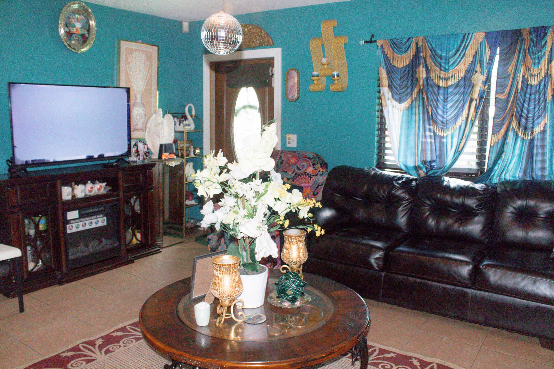 6165 Fair Green Road, West Palm Beach, FL 33417 Livingroom