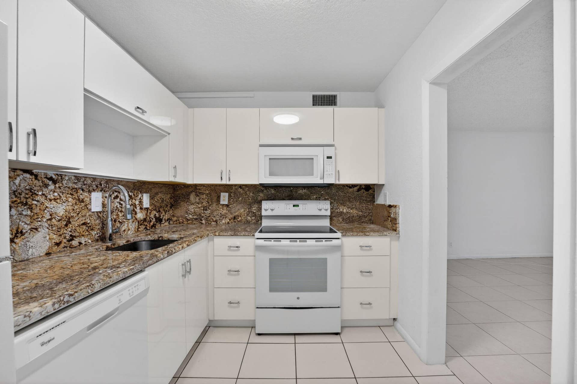 760 SE 2nd Avenue, #D216, Deerfield Beach, Deerfield Beach, FL 33441 10-web-or-mls-DSC06025