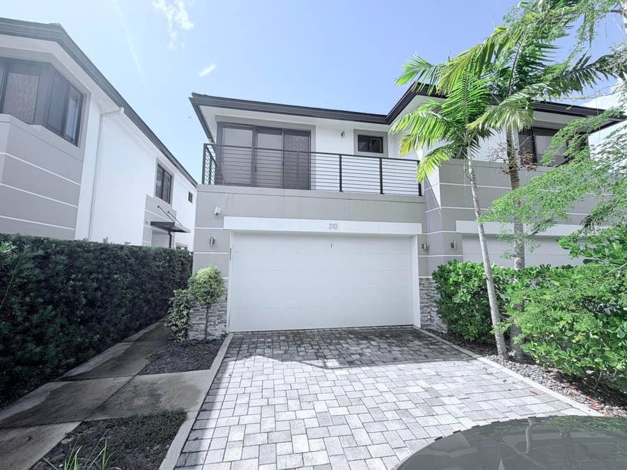 Property photo for 310 SW 9th Street, #1, Fort Lauderdale, FL