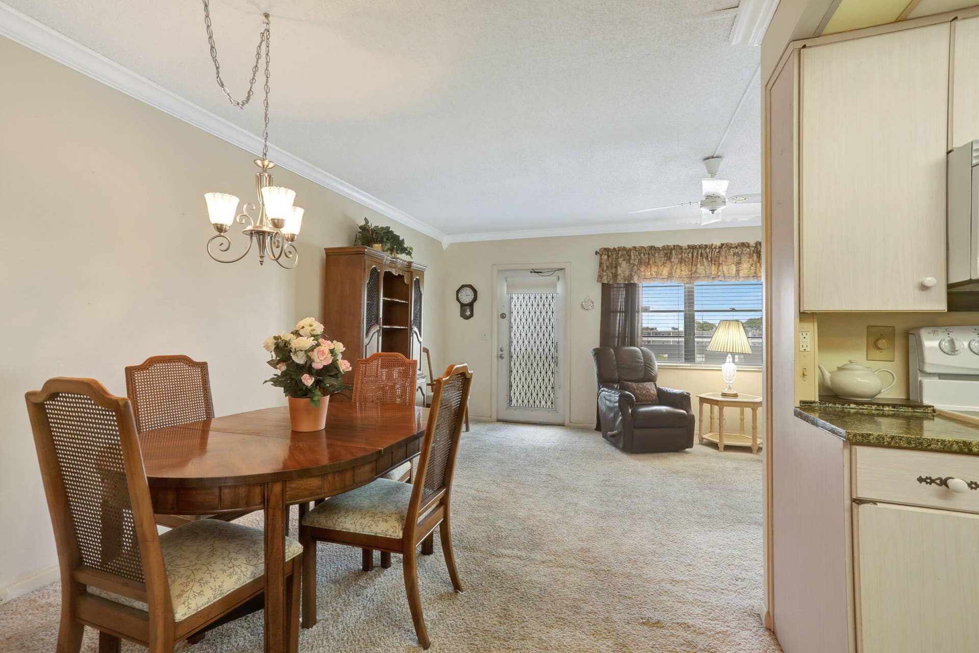 432 Grantham, #B, Deerfield Beach, FL 33442 432 GRANTHAM B 1BR/2BA