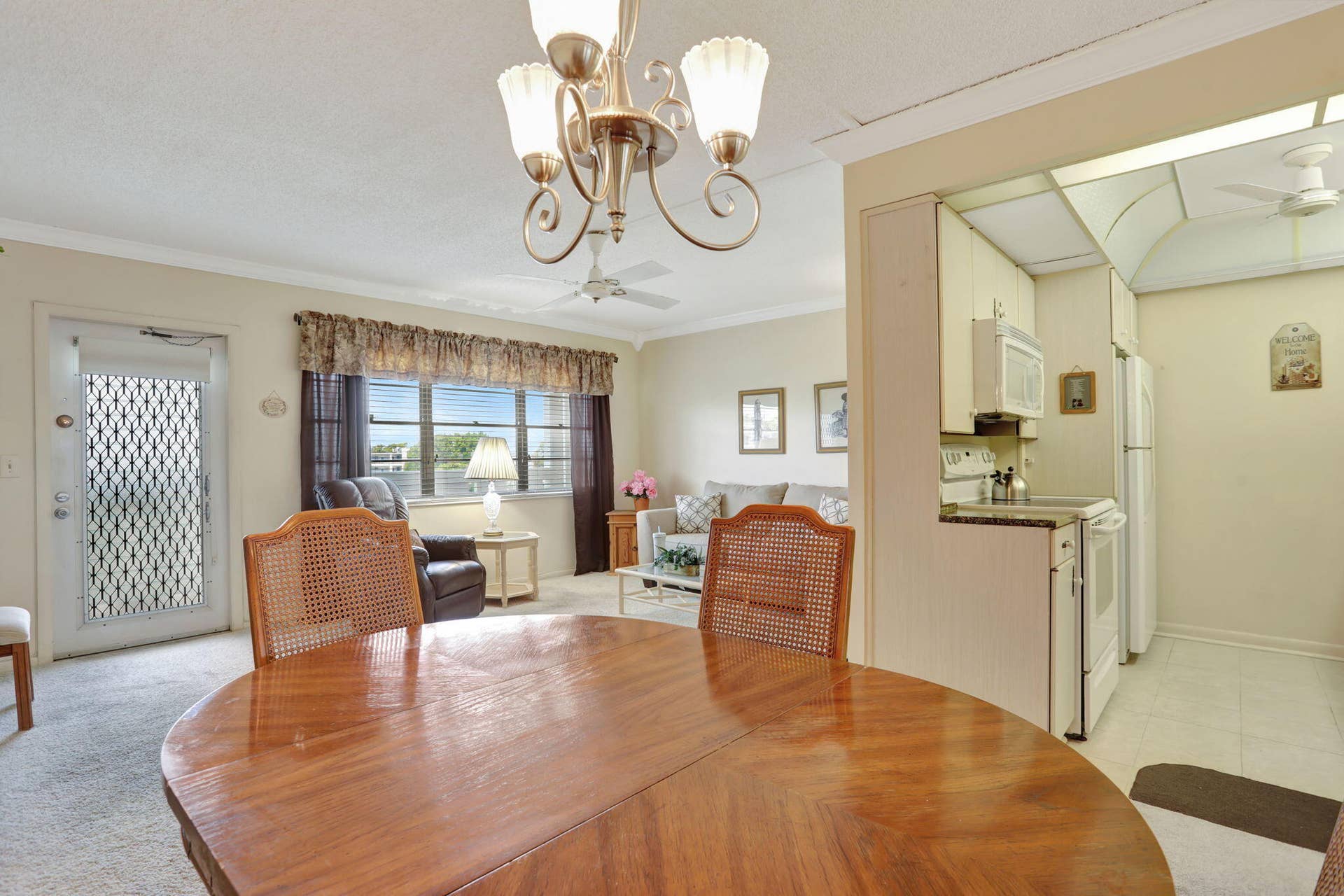 432 Grantham, #B, Deerfield Beach, FL 33442 432 GRANTHAM B 1BR/2BA