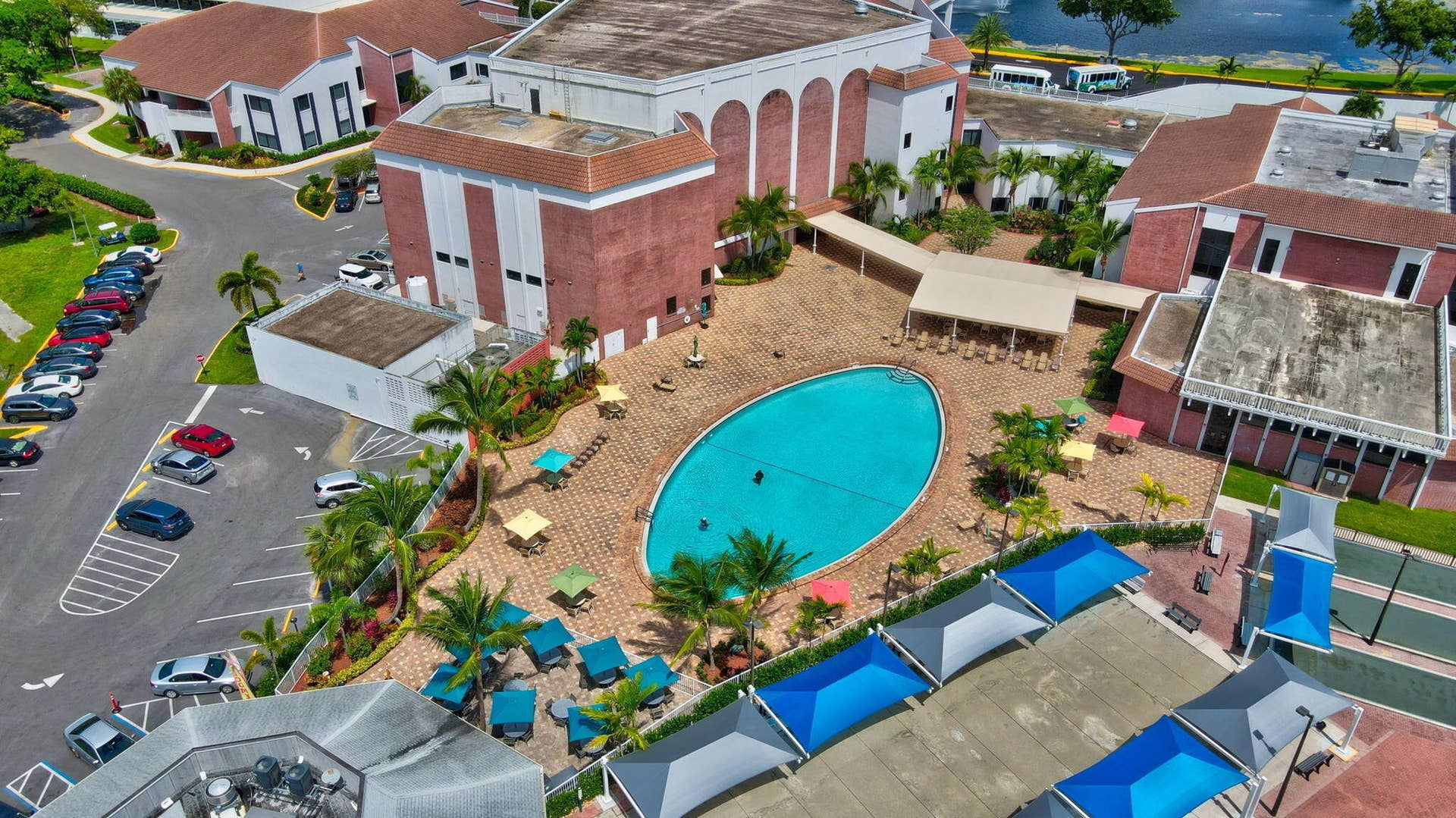 432 Grantham, #B, Deerfield Beach, FL 33442 CENTURY VILLAGE EAST
